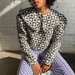 Lisa Says Gah Black and White Wendy Blouse